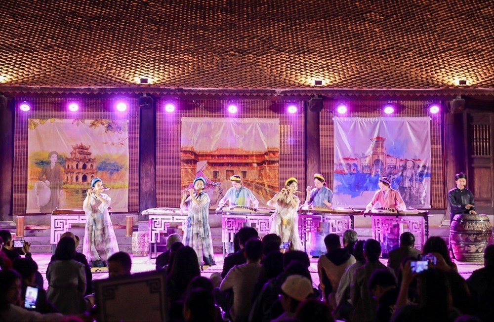 Đánh thức không gian di sản Văn Miếu - Quốc Tử Giám về đêm - ảnh 3