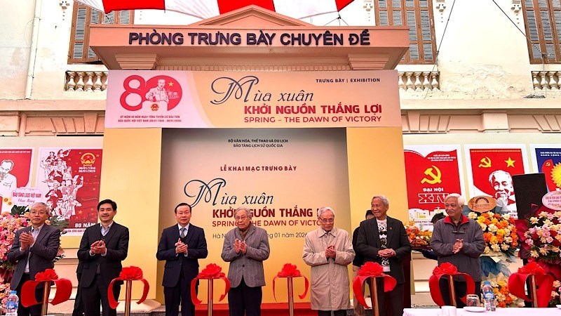 Khai mạc trưng bày “Mùa xuân - Khởi nguồn thắng lợi“ - ảnh 1