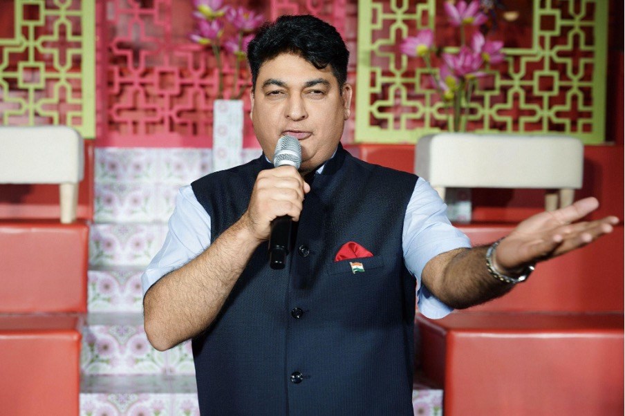 Công chiếu “Vạn dặm yêu em” - bộ phim về chuyện tình xuyên biên giới Việt – Ấn - ảnh 7