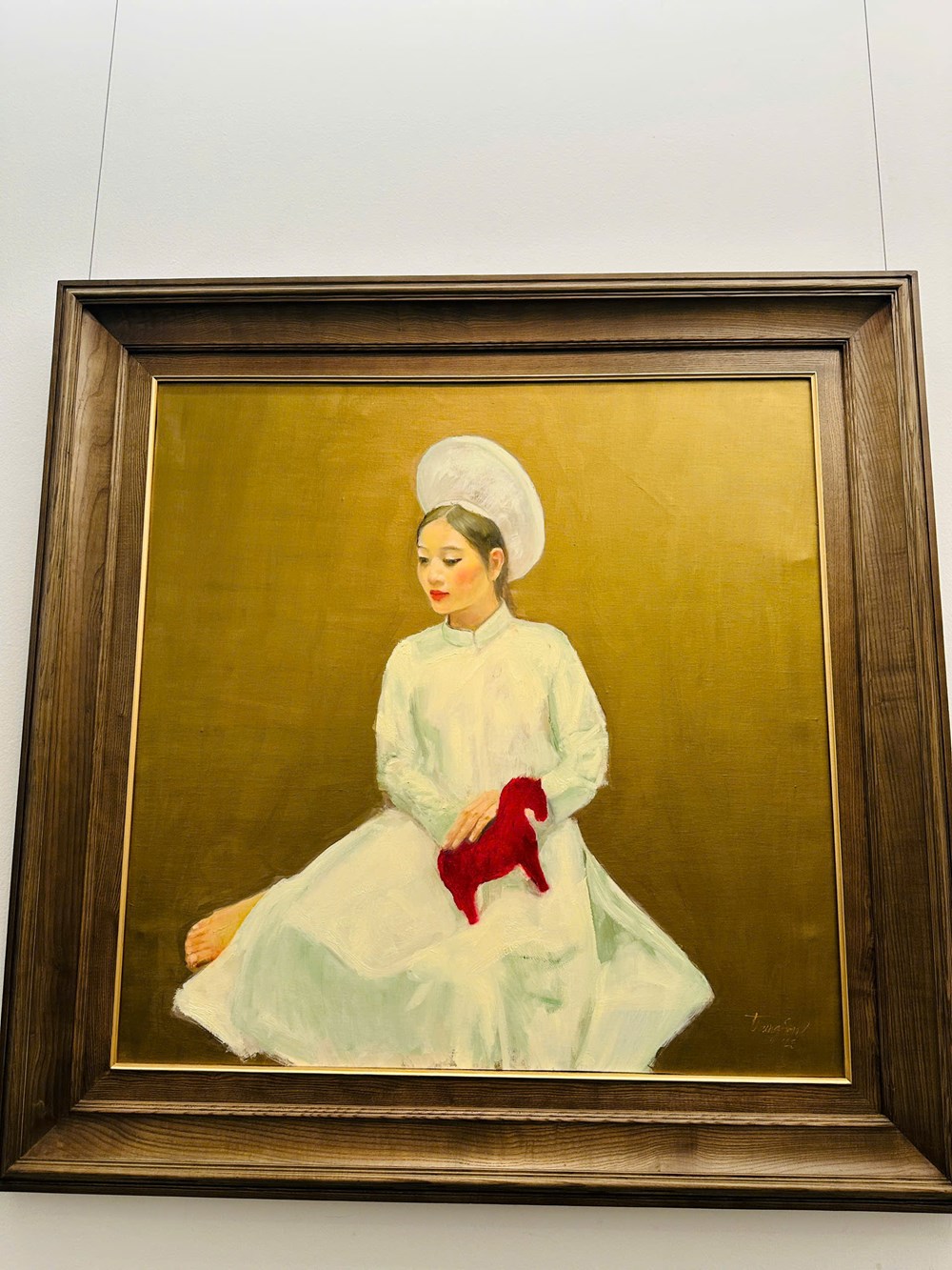 Khám phá thế giới “Giữa sắc và không” của hoạ sĩ Trung Sơn - ảnh 2