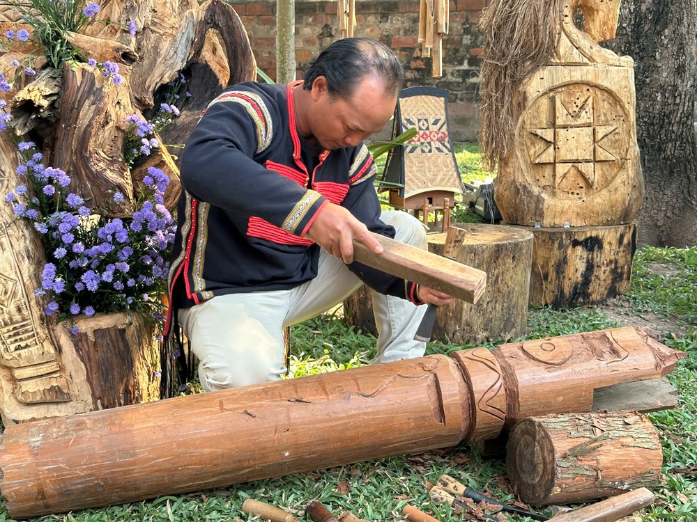 Khám phá “Ngựa về phố” với những tác phẩm độc bản tại Di tích Văn Miếu - ảnh 15