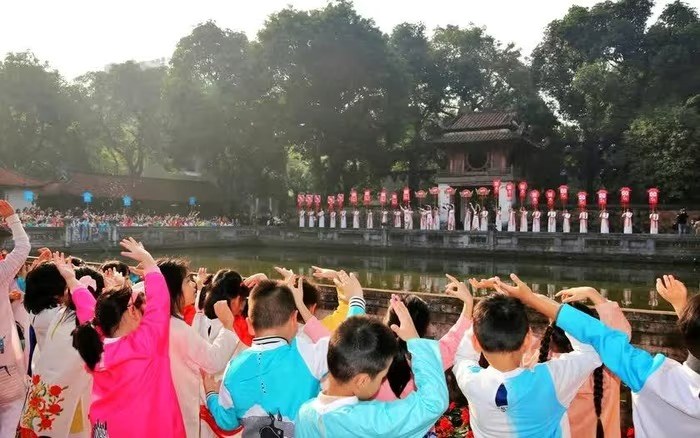 Diễu hành kỷ niệm 950 năm thành lập Quốc Tử Giám  - ảnh 4