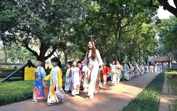 Diễu hành kỷ niệm 950 năm thành lập Quốc Tử Giám  - ảnh 7