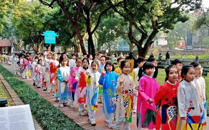 Diễu hành kỷ niệm 950 năm thành lập Quốc Tử Giám  - ảnh 6