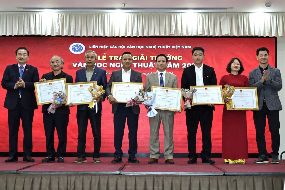 Phim “Mưa đỏ” nằm trong danh sách các tác phẩm Văn học nghệ thuật xuất sắc năm 2025 - ảnh 2