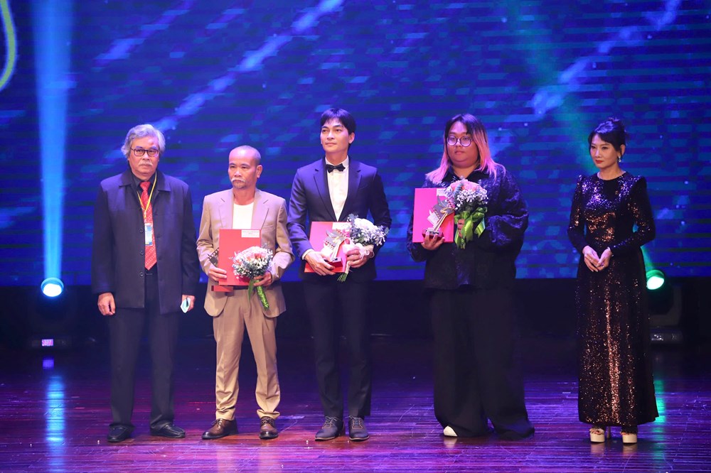 “Mưa đỏ” giành Giải Cánh diều Vàng 2025 - ảnh 11