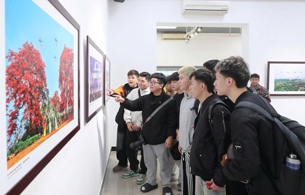 100 hình ảnh “Mừng Đảng, Mừng Xuân và Chào mừng thành công Đại hội XIV của Đảng” - ảnh 5