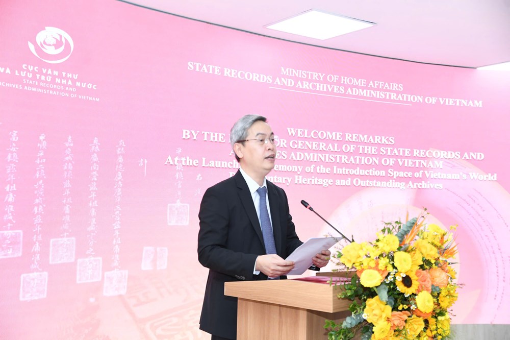 Ngắm tư liệu gốc của lịch sử quốc gia giữa lòng Hà Nội - ảnh 1