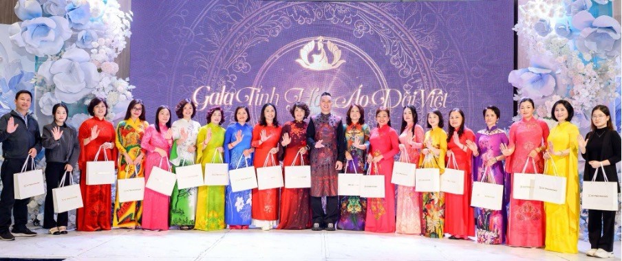 Lễ giỗ và tri ân Tổ nghề may - giữ đạo nghề, lan tỏa giá trị áo dài Việt - ảnh 7