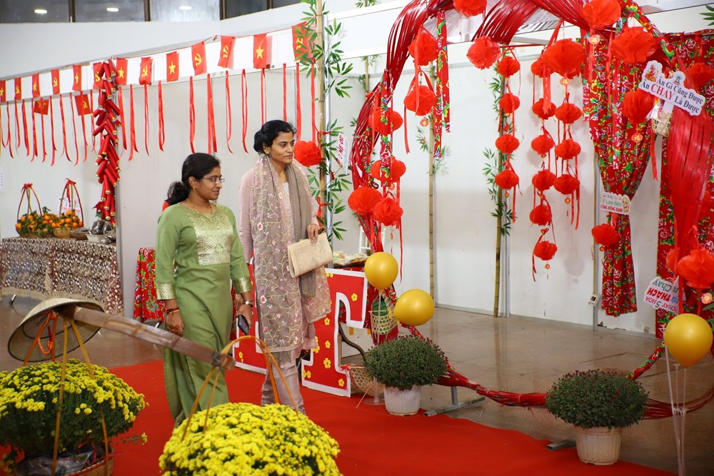 “Hội xuân Bính Ngọ 2026” tưng bừng khai mạc - ảnh 4