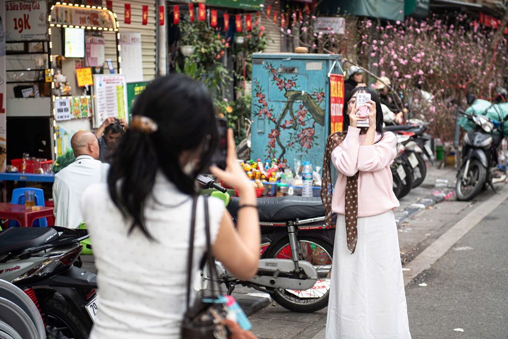 Ngày xuân khám phá chợ hoa lâu đời nhất Hà thành - ảnh 6