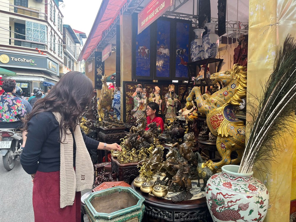 Ngày xuân khám phá chợ hoa lâu đời nhất Hà thành - ảnh 5