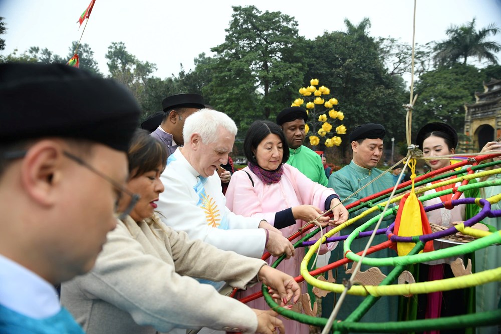 Tái hiện nghi lễ cung đình “Tống cựu nghinh tân” tại Hoàng thành Thăng Long - ảnh 4