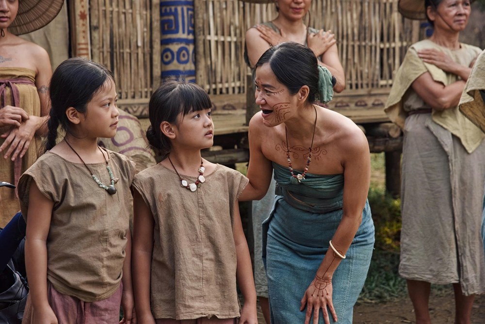 Chân dung mẫu nhí 9 tuổi gây bất ngờ khi đóng phim cổ trang  - ảnh 2