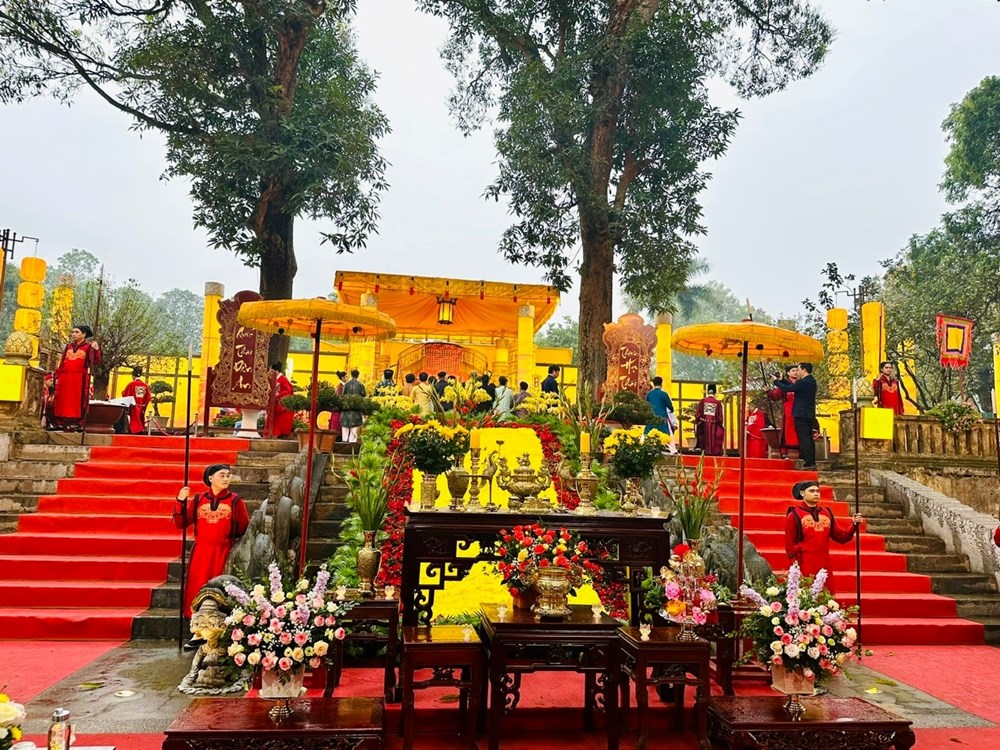 Dâng hương khai xuân theo nghi thức cung đình ở Hoàng thành Thăng Long - ảnh 1