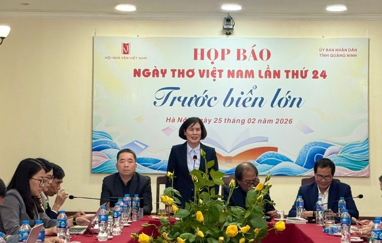 Ngày thơ Việt Nam năm 2026 - thơ ca đứng trước biển lớn - ảnh 3