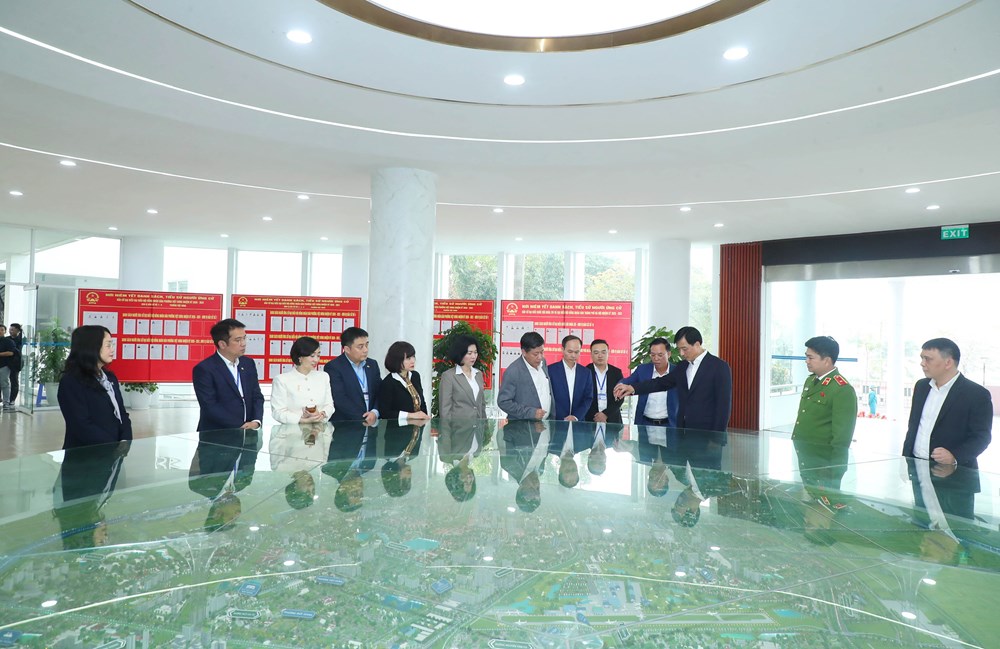 Thứ trưởng Thường trực Lâm Thị Phương Thanh tiếp xúc cử tri Hà Nội - ảnh 8