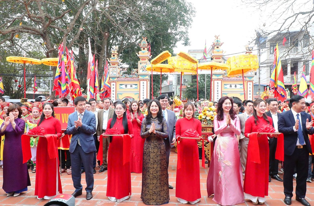 Khai hội Đền Sái và đón nhận Bằng ghi danh Di sản văn hoá phi vật thể quốc gia - ảnh 7