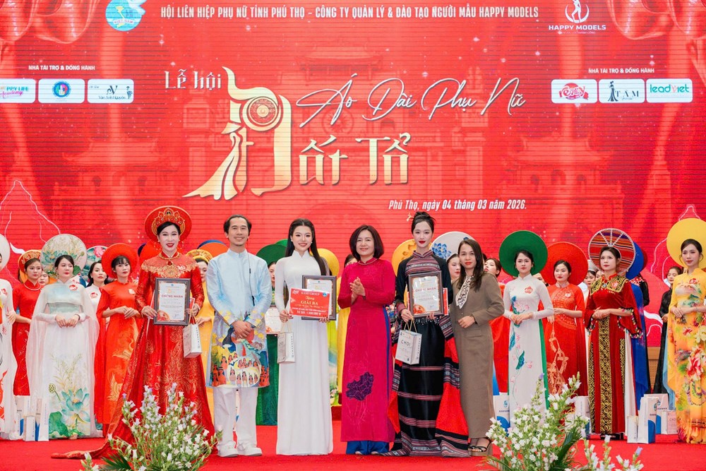 Hoa hậu Phương Thanh và Á hậu Linh Chi rạng rỡ tại Lễ hội Áo dài Đất Tổ lần thứ nhất - ảnh 4