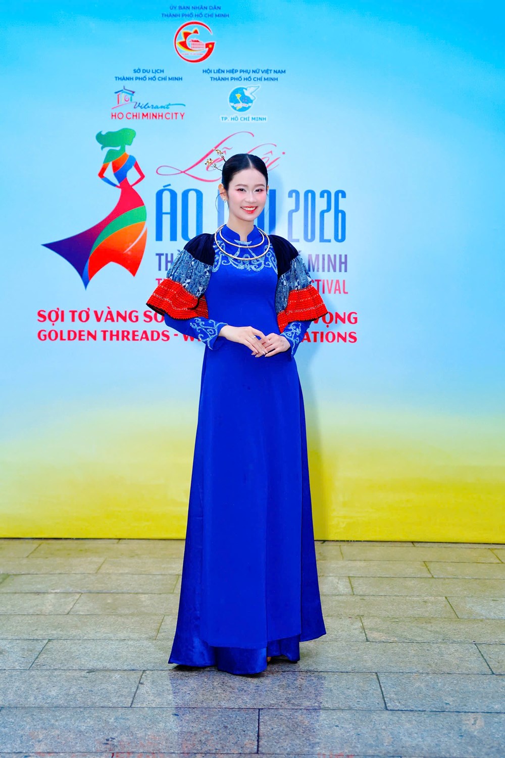 Độc đáo bộ sưu tập áo dài được làm từ hàng nghìn sợi tơ sen  - ảnh 4