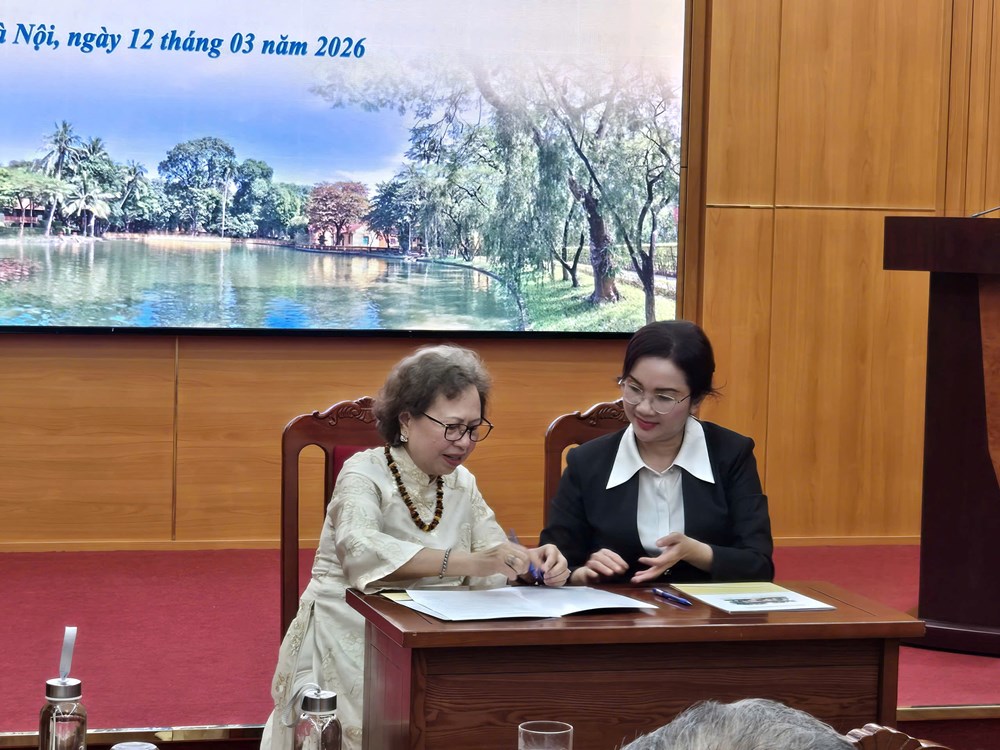 Khu Di tích Chủ tịch Hồ Chí Minh tại Phủ Chủ tịch tiếp nhận nhiều ảnh tư liệu về Bác Hồ - ảnh 5