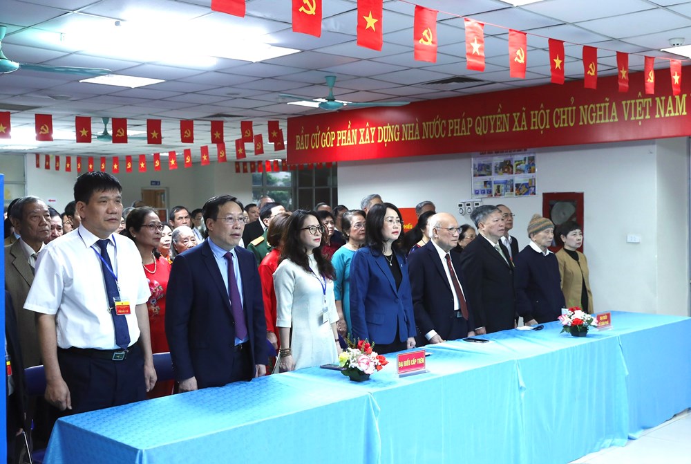 Thứ trưởng Thường trực Lâm Thị Phương Thanh tham gia bầu cử, thực hiện nghĩa vụ công dân - ảnh 2