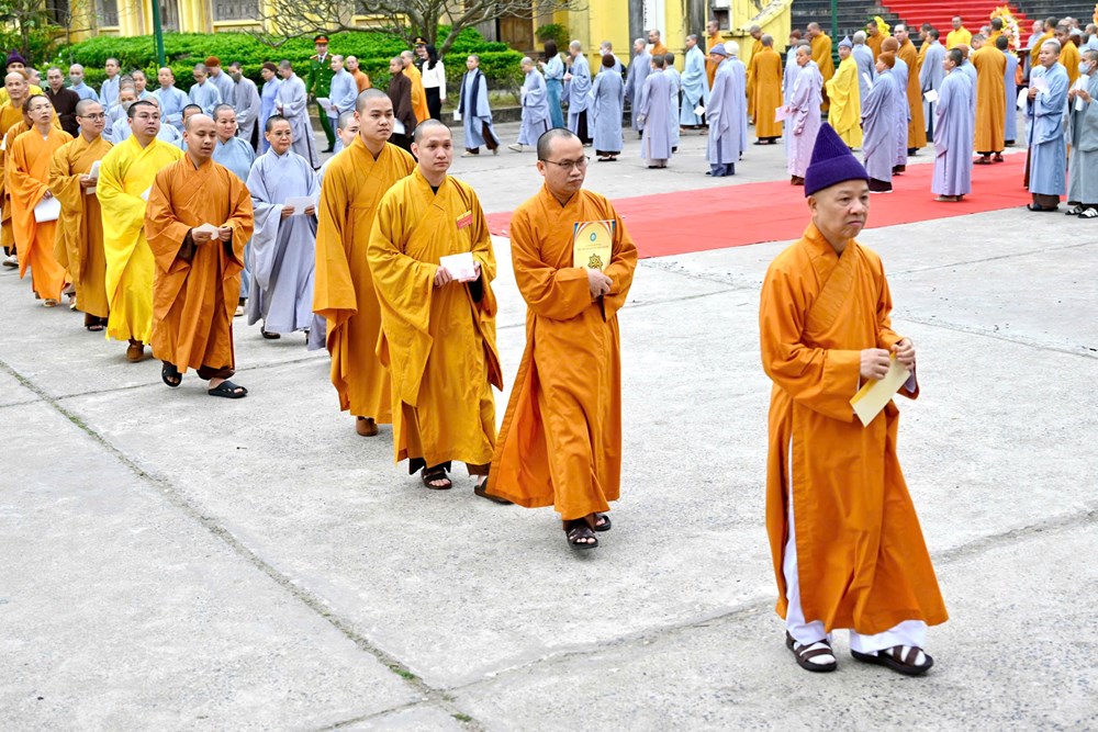 Tăng ni Học viện Phật giáo Việt Nam tham gia ngày hội bầu cử - ảnh 1