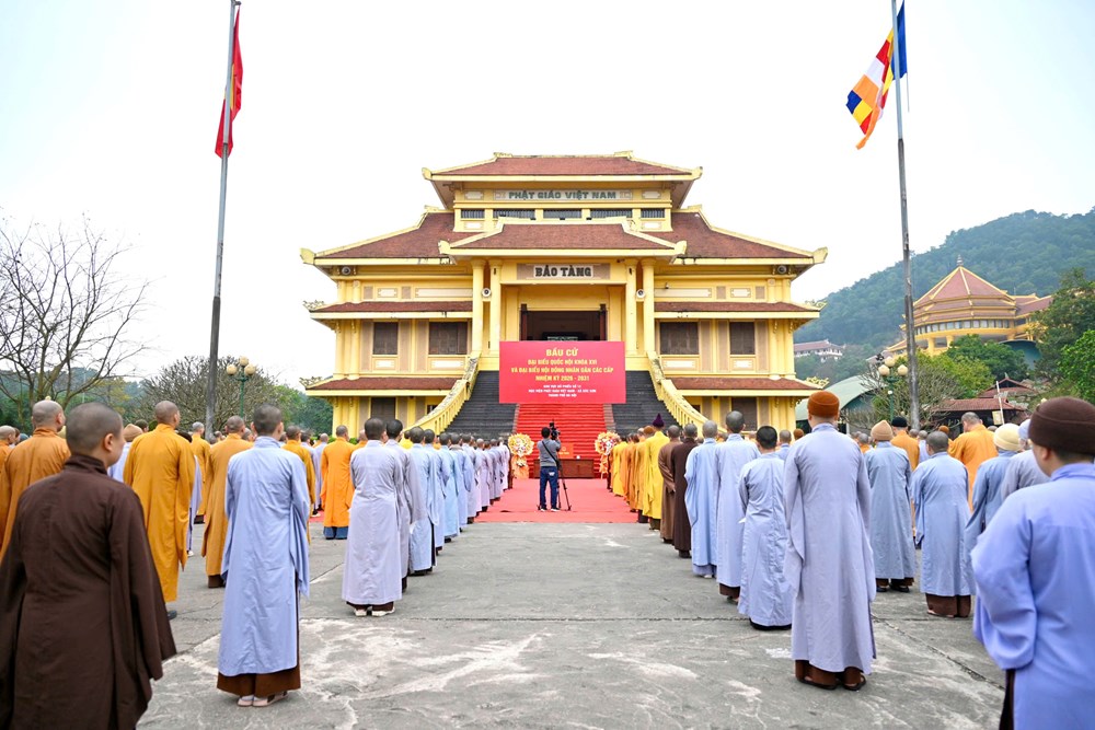 Tăng ni Học viện Phật giáo Việt Nam tham gia ngày hội bầu cử - ảnh 6