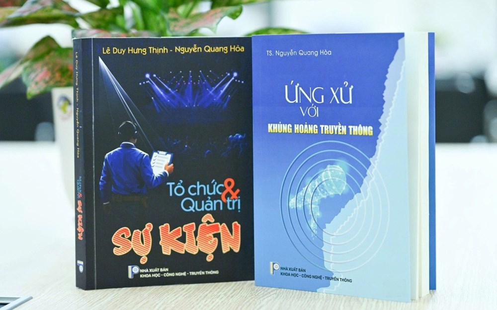 Ra mắt hai cuốn sách về khủng hoảng truyền thông và tổ chức sự kiện - ảnh 1