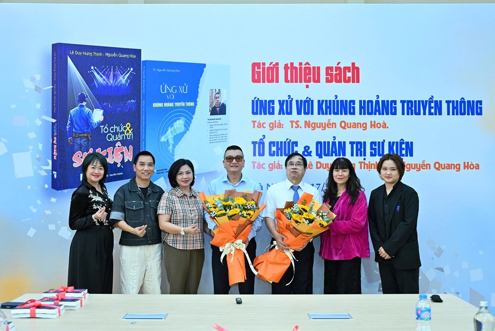 Ra mắt hai cuốn sách về khủng hoảng truyền thông và tổ chức sự kiện - ảnh 6