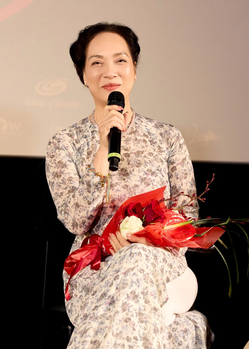 NSND Lê Khanh bật mí lý do tham gia phim tình cảm của giới trẻ - ảnh 2