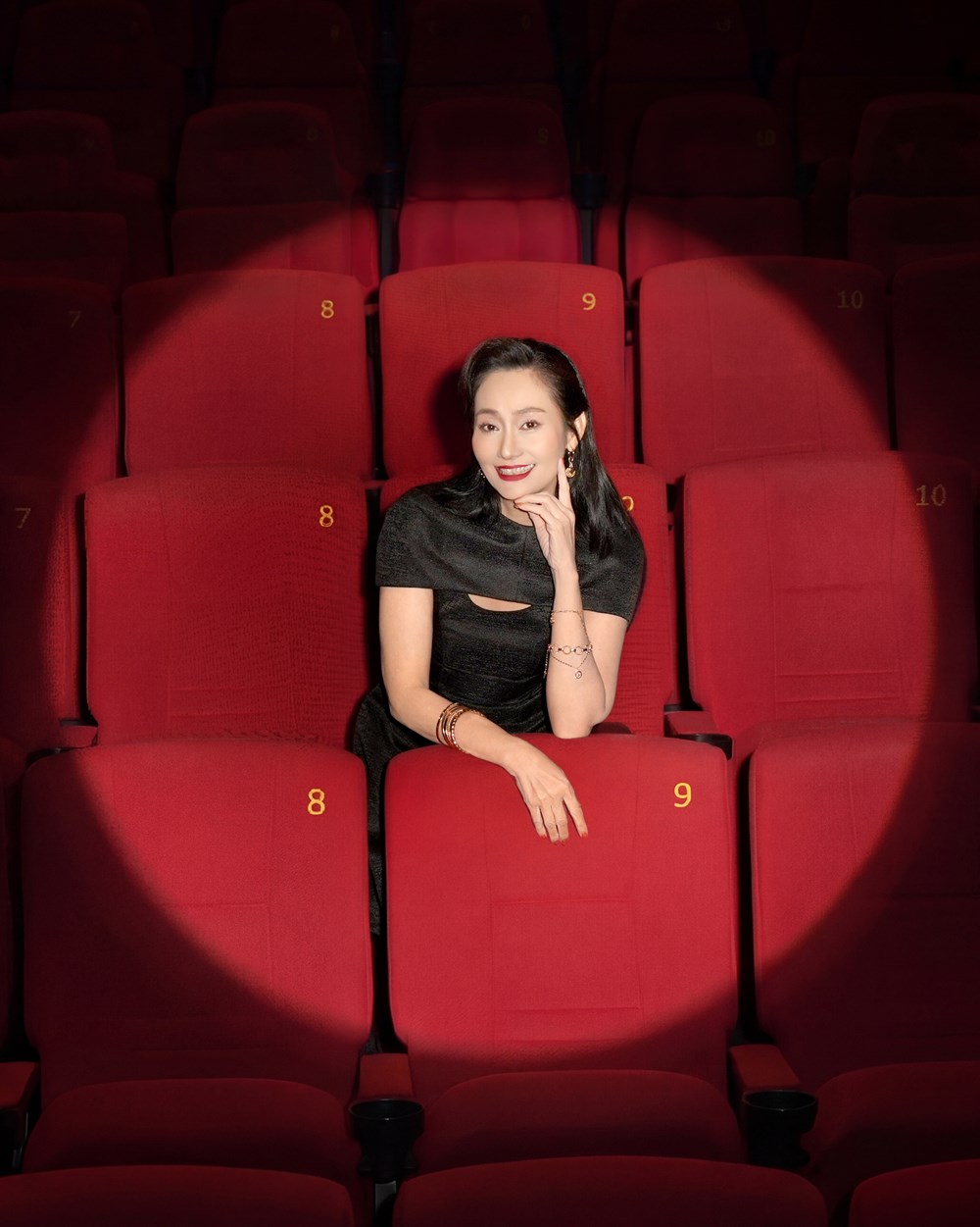 Mỹ Tâm chính thức gia nhập nhóm những nhà sản xuất sở hữu phim trăm tỉ - ảnh 6