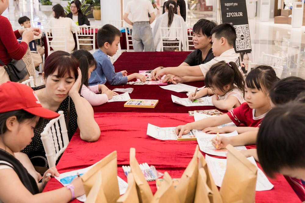 Thổi “làn gió” công nghệ vào nghệ thuật rối nước truyền thống - ảnh 2