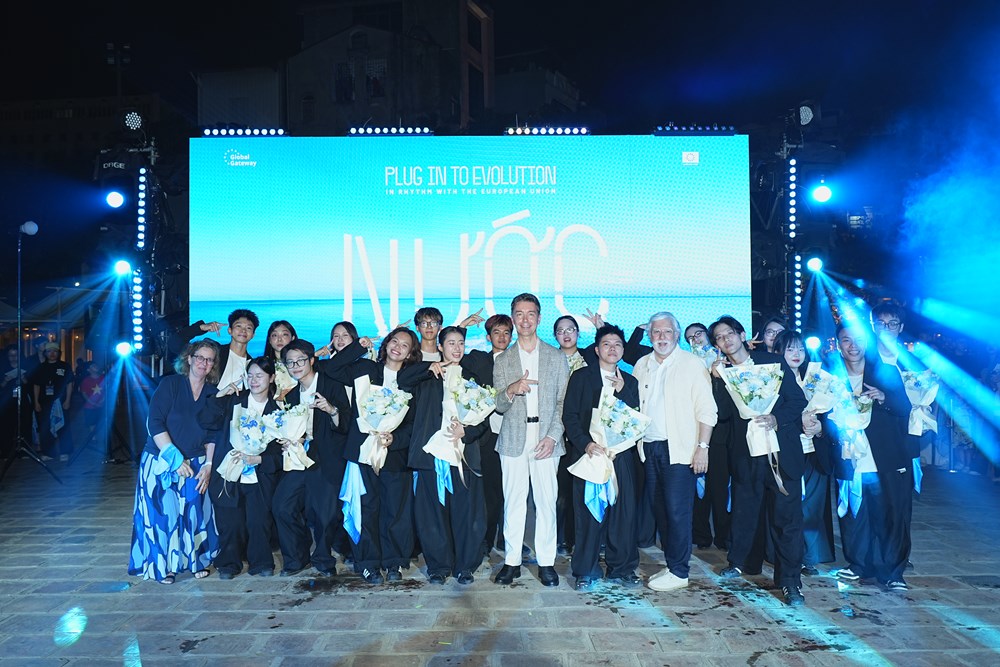 Kể câu chuyện biến đổi khí hậu qua vũ đạo “Nước“ - ảnh 4