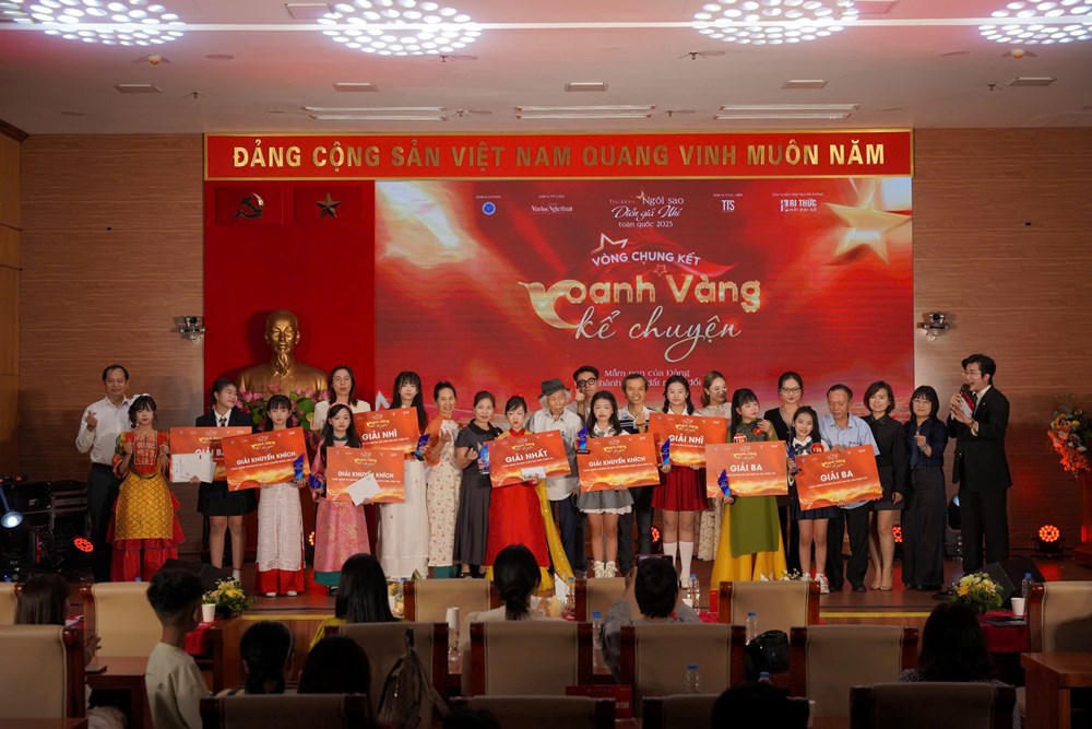 9 thí sinh được trao giải cuộc thi “Oanh vàng kể chuyện“ - ảnh 4