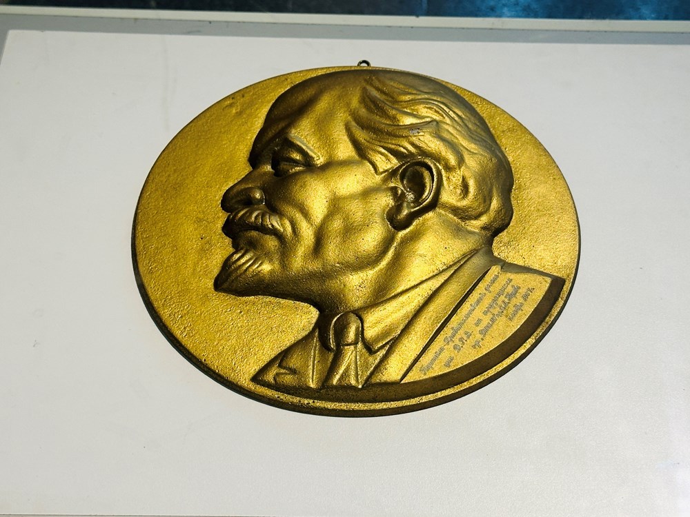 Chiêm ngưỡng 156 hình tượng Lênin tại Bảo tàng Hồ Chí Minh - ảnh 13