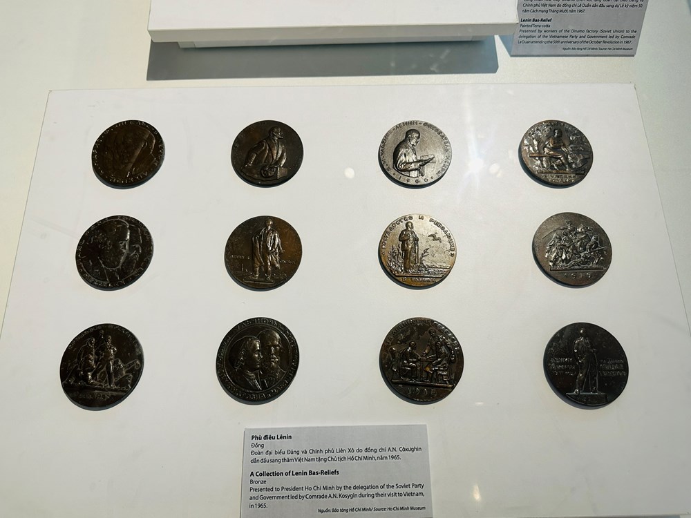 Chiêm ngưỡng 156 hình tượng Lênin tại Bảo tàng Hồ Chí Minh - ảnh 10