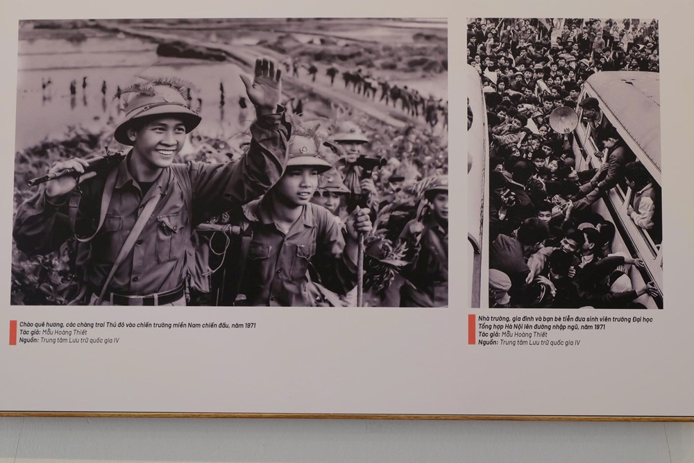 Khai mạc Triển lãm ảnh “51 năm - Bản hùng ca thống nhất” - ảnh 4