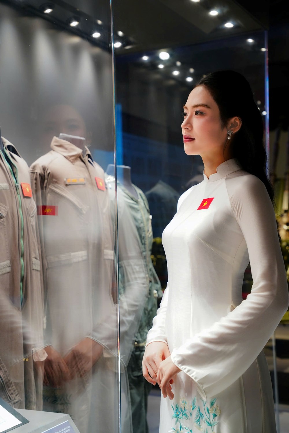 Vẻ đẹp rạng rỡ, hiện đại hoà cùng tinh thần tự hào dân tộc - ảnh 4