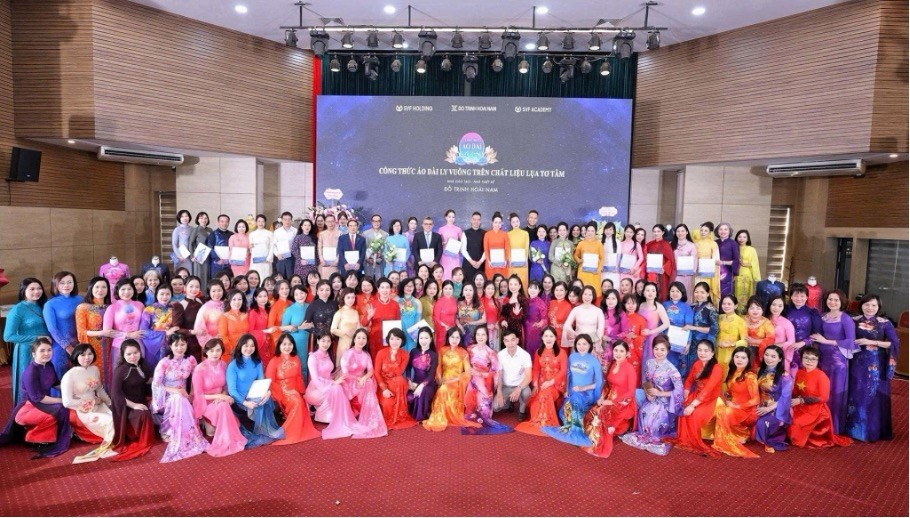 Lần đầu tiên công thức áo dài ly vuông được hệ thống hóa thành sách chuyên môn - ảnh 7