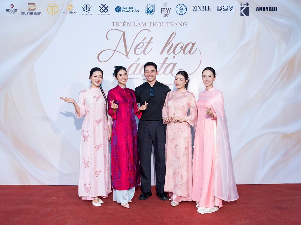 “Nét họa áo ta” – Triển lãm tôn vinh vẻ đẹp áo dài và văn hoá Việt - ảnh 7