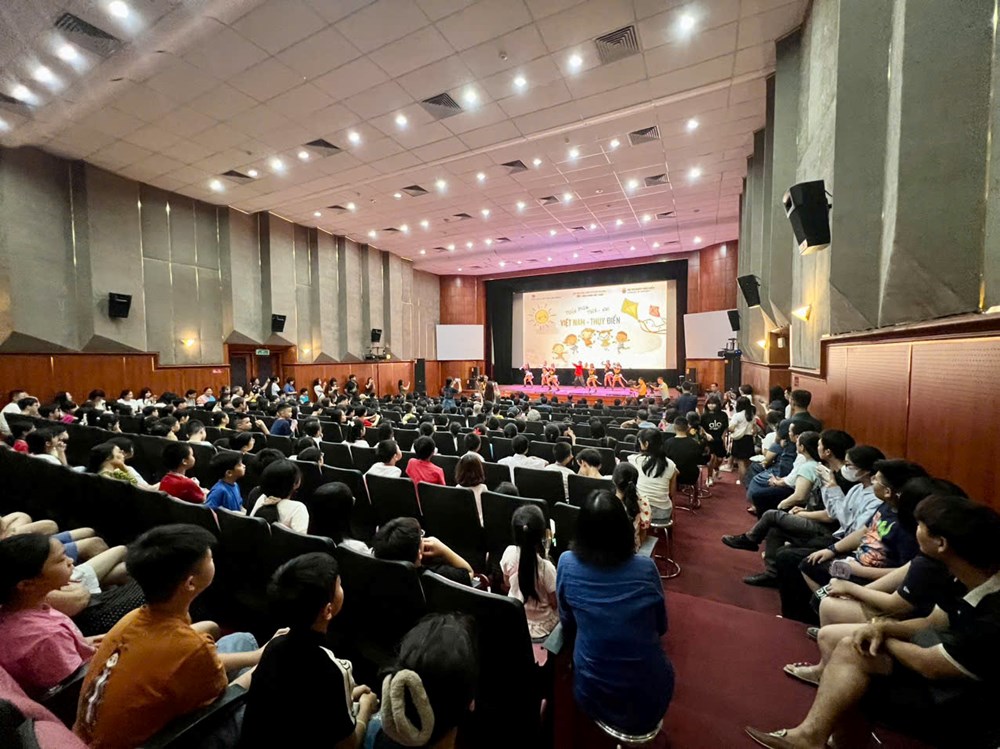 Khai mạc Tuần phim Thiếu nhi Việt Nam - Thuỵ Điển - ảnh 4