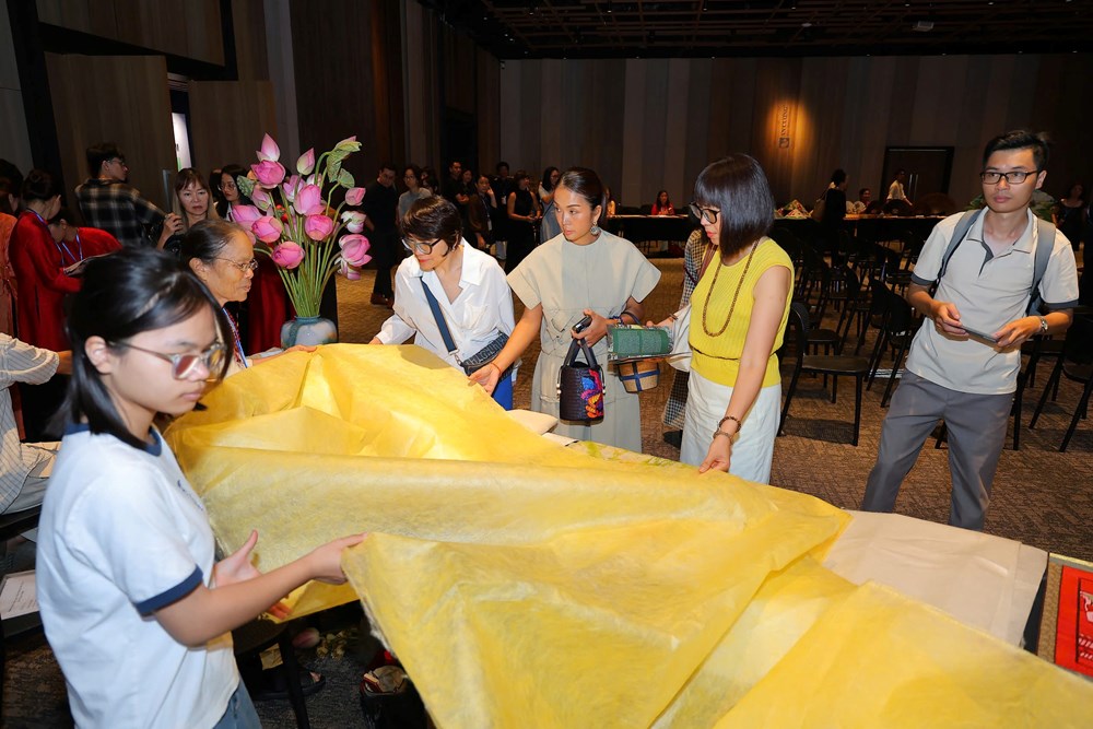 Hà Nội khởi động chương trình phát triển thủ công đương đại từ di sản làng nghề - ảnh 4