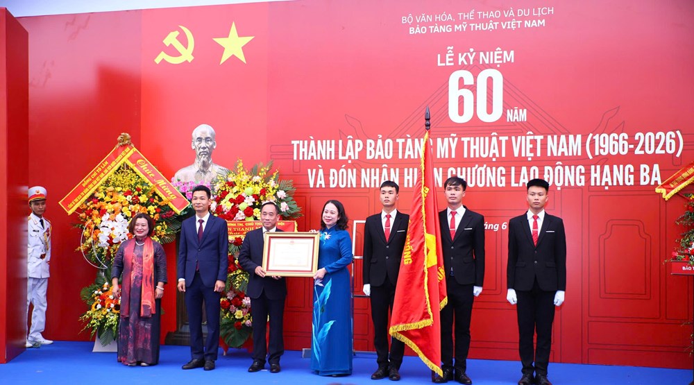 Bảo tàng Mỹ thuật Việt Nam đón nhận Huân chương Lao động hạng Ba, khẳng định vị thế trung tâm mỹ thuật hàng đầu cả nước - ảnh 2