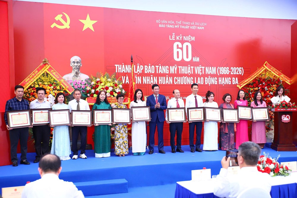 Bảo tàng Mỹ thuật Việt Nam đón nhận Huân chương Lao động hạng Ba, khẳng định vị thế trung tâm mỹ thuật hàng đầu cả nước - ảnh 6