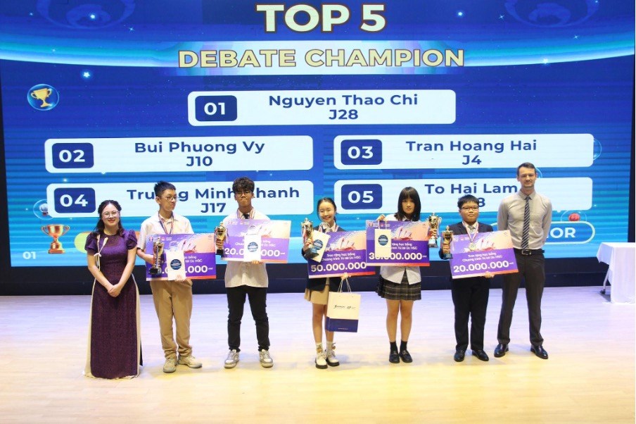 Bế mạc Giải tranh biện học sinh toàn quốc VSDC 2026, trao gần 2 tỉ đồng học bổng - ảnh 7