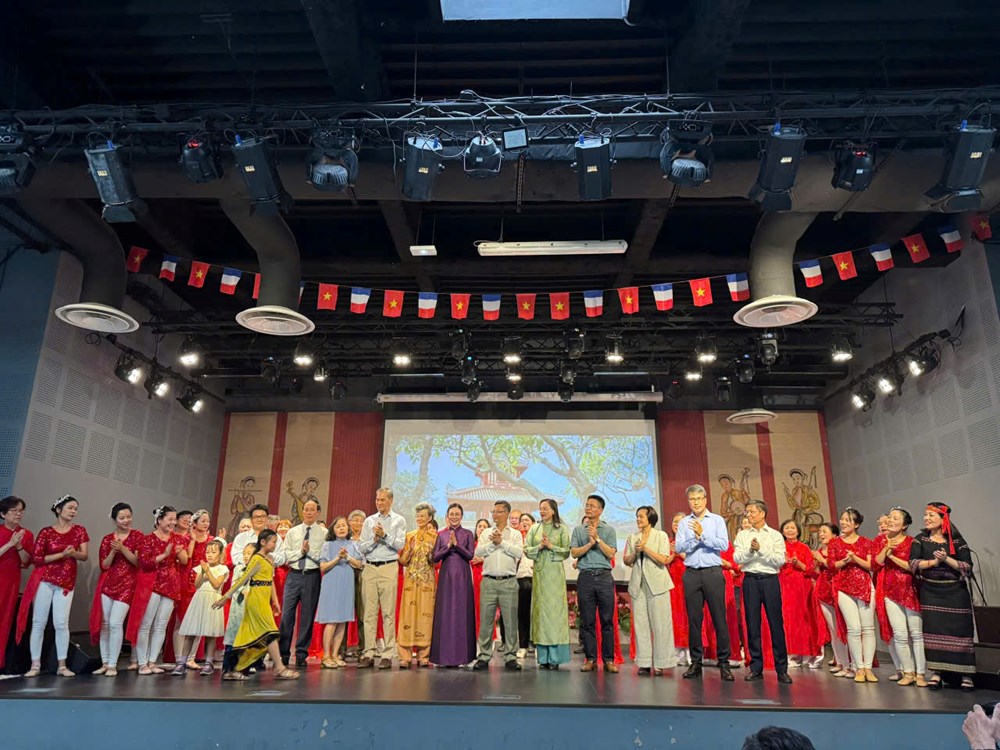 Tôn vinh Chủ tịch Hồ Chí Minh tại Pháp qua chuỗi hoạt động văn hóa – khoa học đặc biệt - ảnh 5