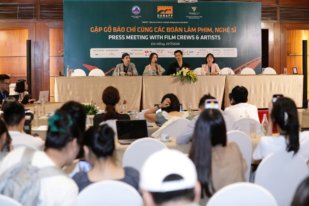 Đa sắc màu điện ảnh tại chương trình Gặp gỡ đoàn làm phim với báo chí của DANAFF IV - ảnh 1