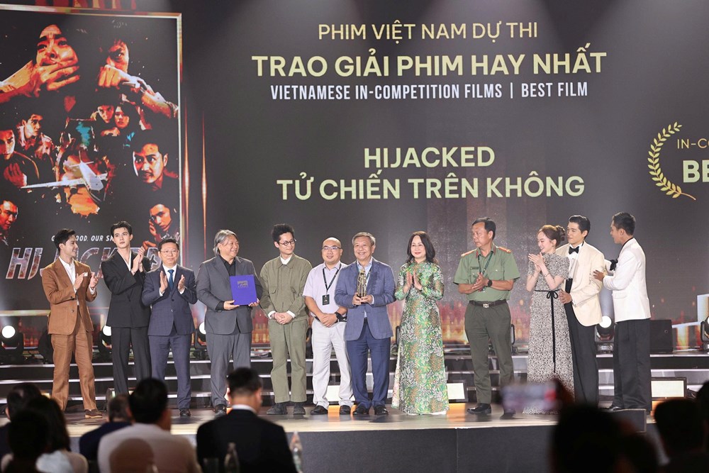 “Tử chiến trên không” giành giải Phim Việt Nam hay nhất tại DANAFF IV - ảnh 3