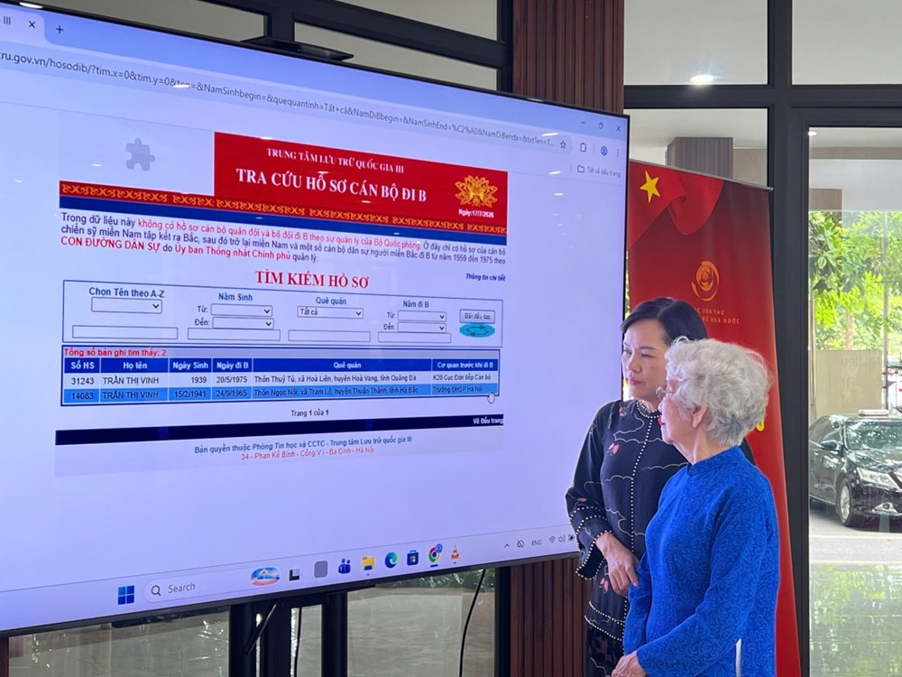 Hơn 100 tài liệu, kỷ vật kể lại hành trình của những cán bộ đi B - ảnh 3